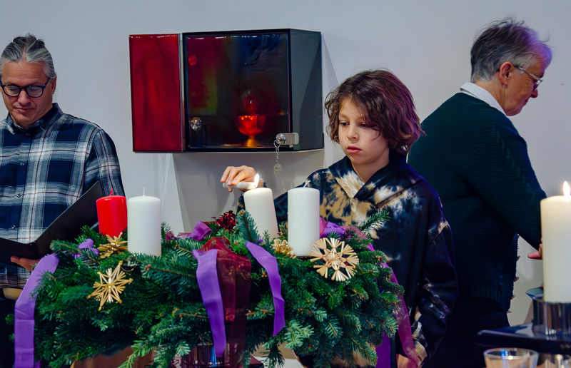 Gottesdienst mit Segnung der Adventkränze / JOPUTRU